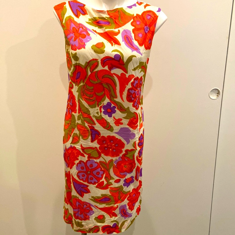 Vintage 1960’s Sacony dress. This dress looks so good on. Size Med